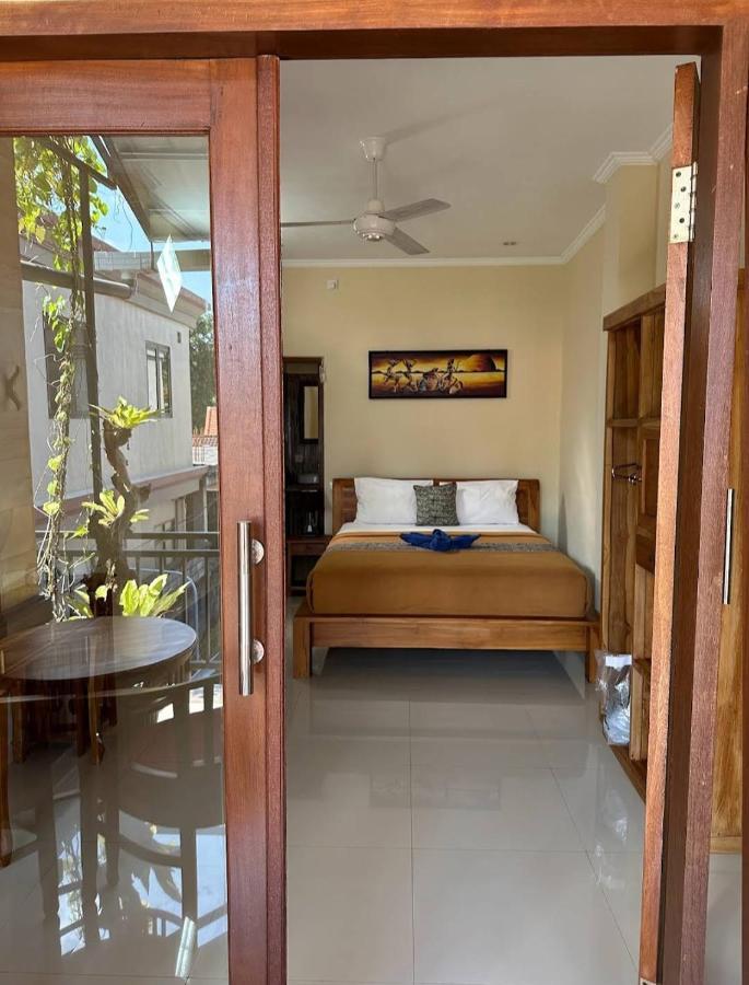 Yudis Guest House Ubud  Exterior photo
